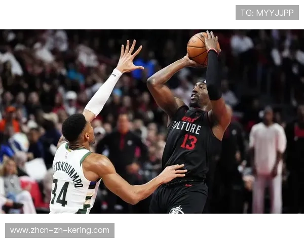 凯尔·韦尔引领热火新希望，28分19篮板惊艳全场